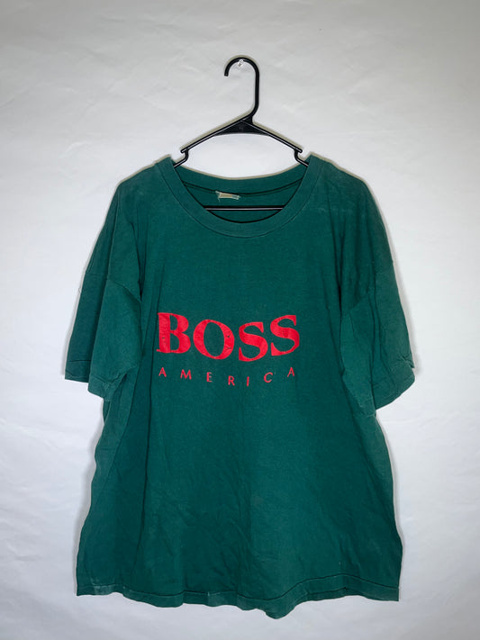 Camiseta Boss America de los 90 - XL - 25" x 29"