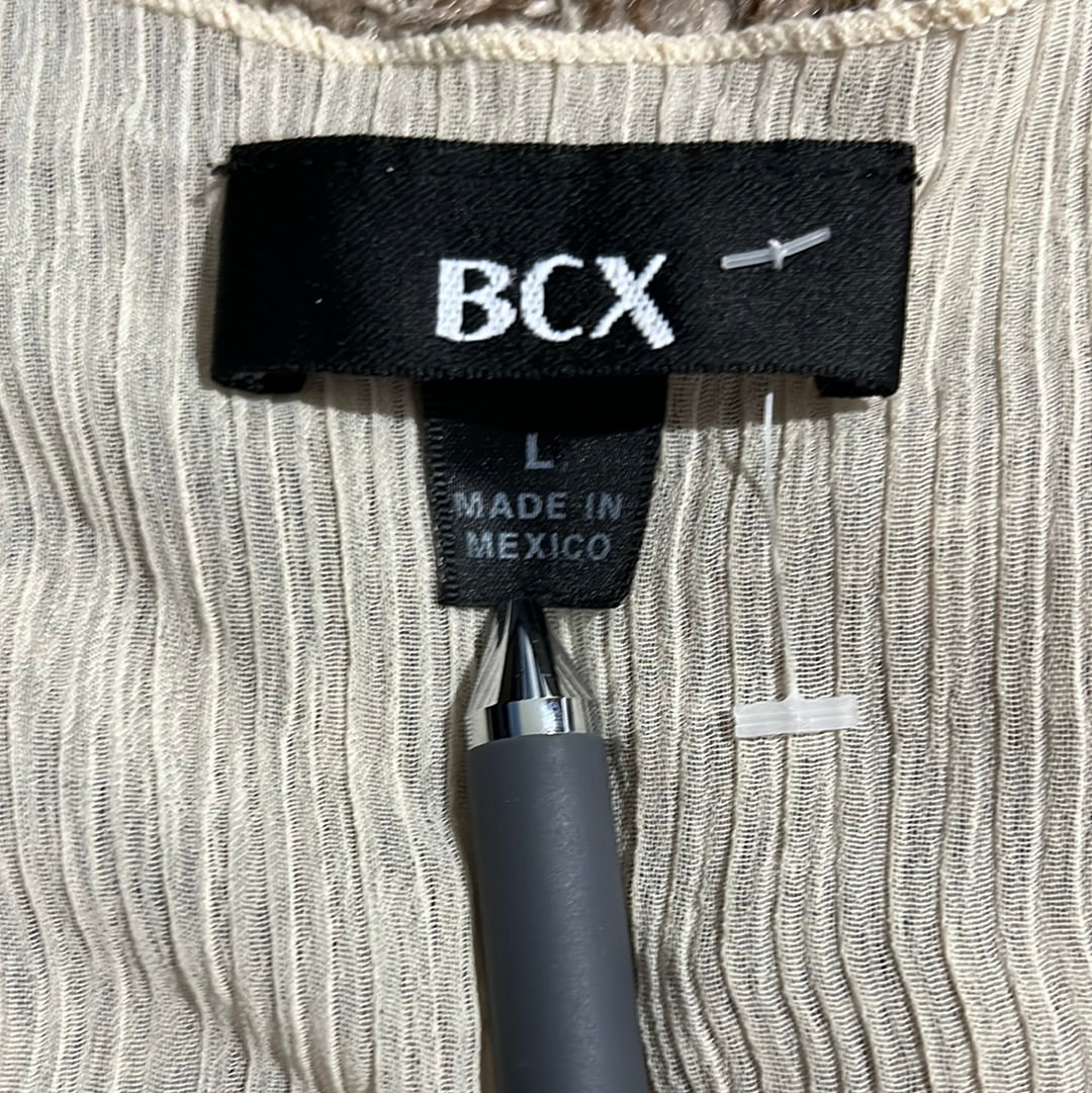 BCX 蕾丝 V 领上衣 - XS 码 - 16.5” x 22”