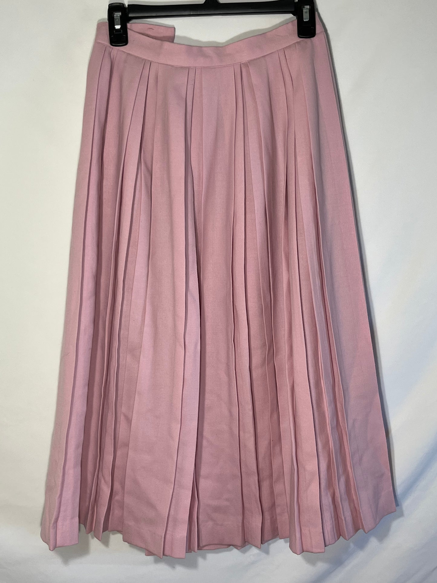 70/80's Evan Picone Pleated Skirt - 26” x 31”