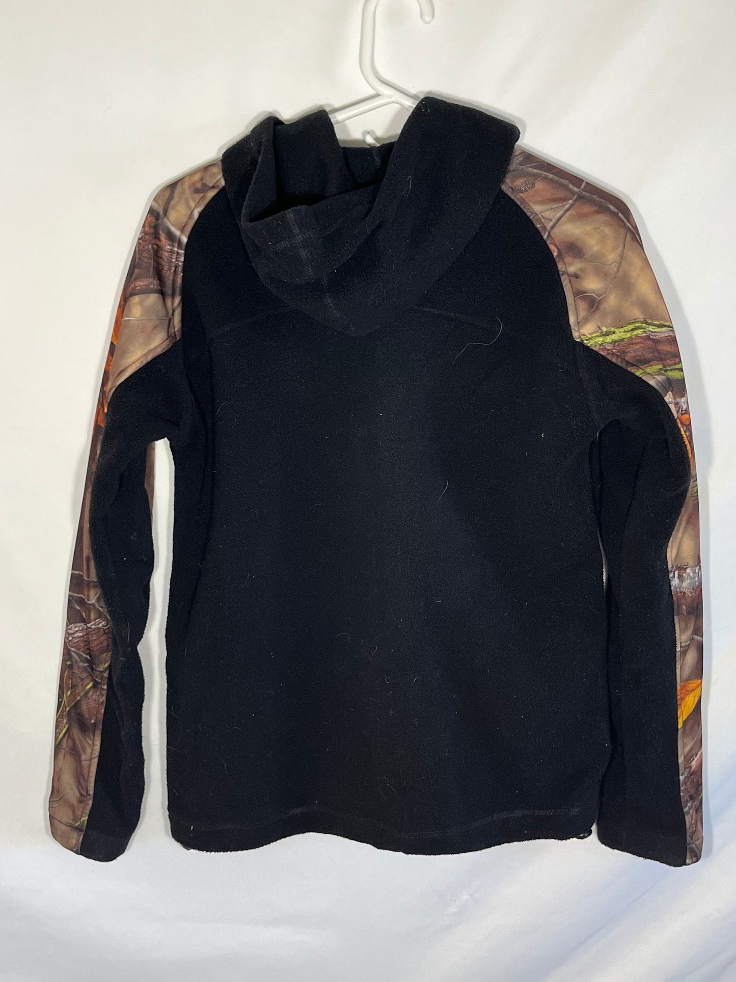 Huntworth Camo Quarter Zip - Small - 19” x 25”