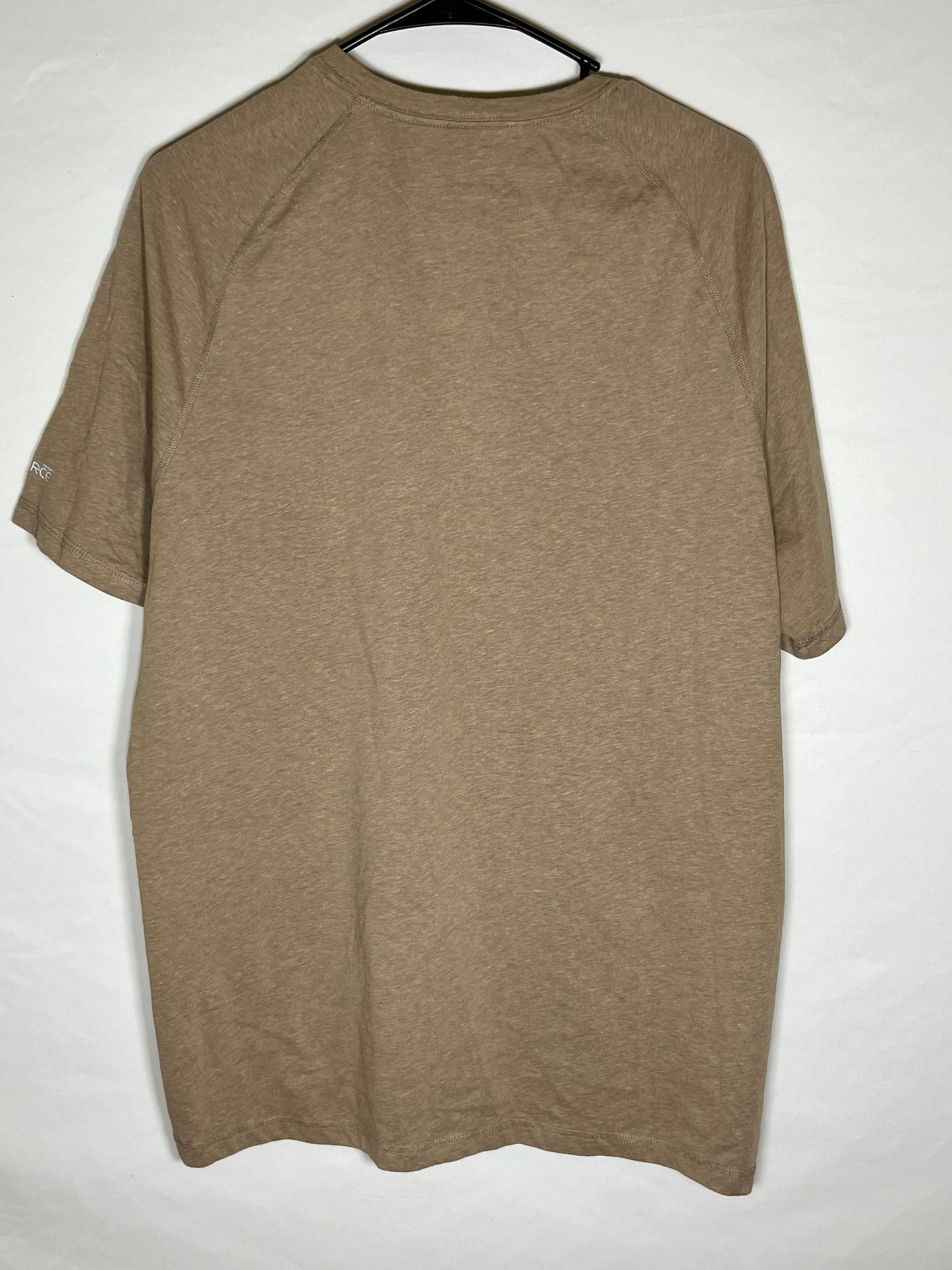 Carphartt Pocket Tshirt - Medium - 21” x 28”