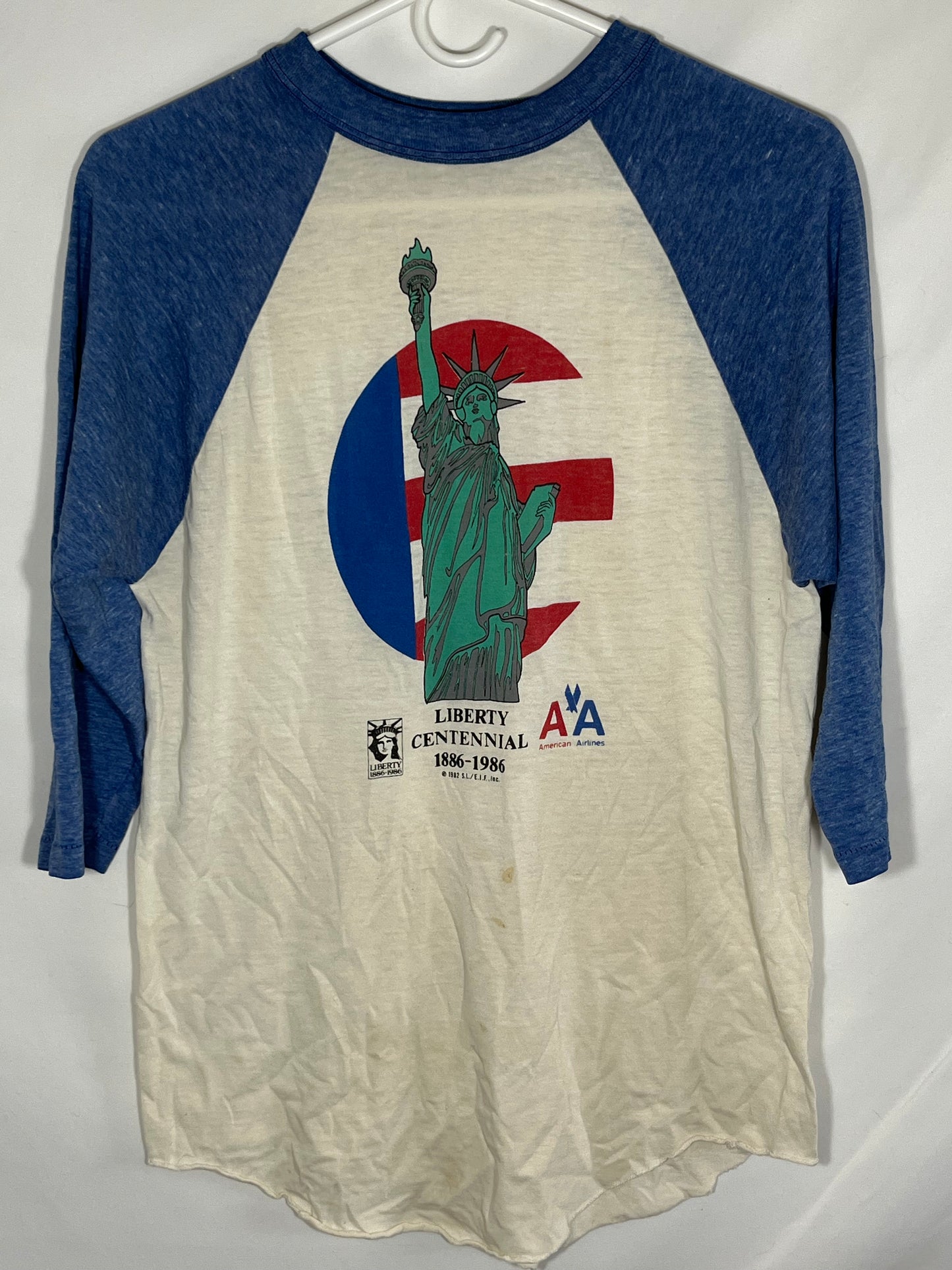 Camiseta con manga raglán de American Airlines de la Estatua de la Libertad de los años 80 - Pequeña - 18.5" x 24.5"