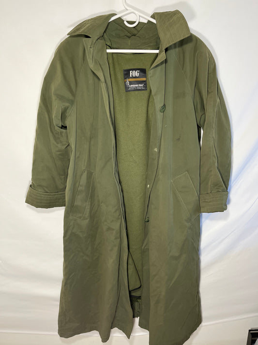 90's London Fog Trench Coat - XLarge - 24” x 42.5”