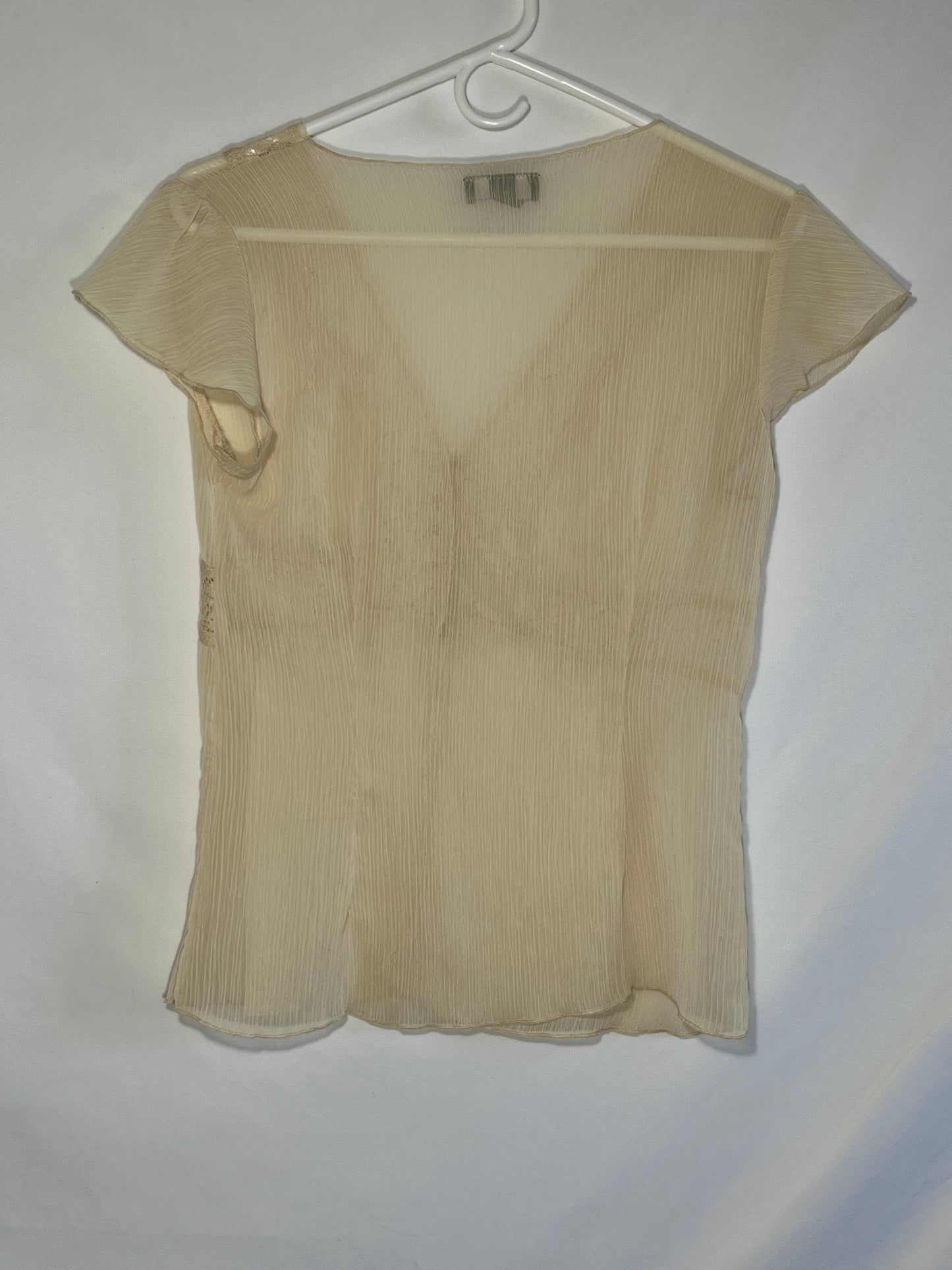 Top con cuello en V de encaje BCX - XS - 16.5 "x 22"