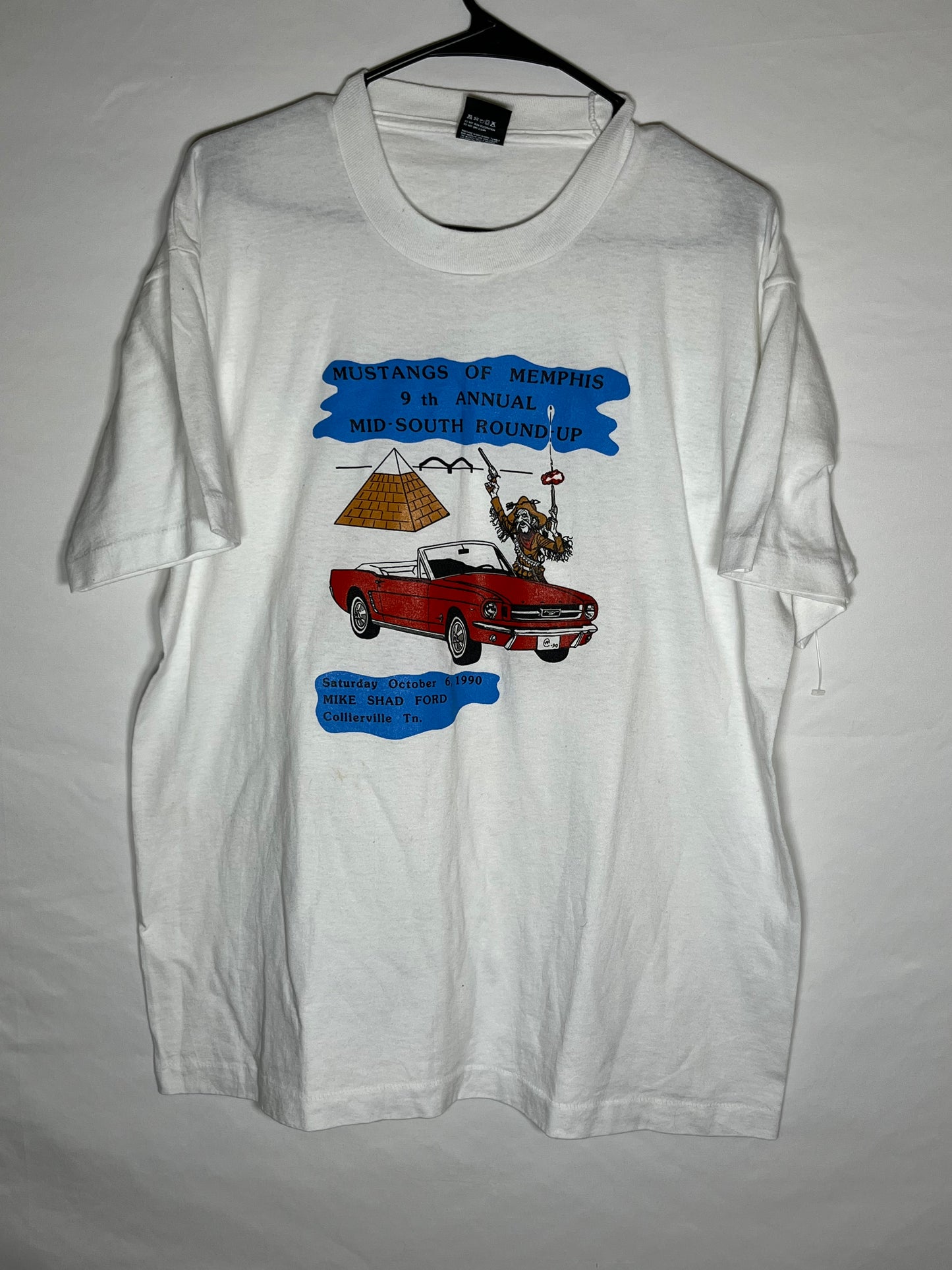 90's FOTL Mustangs of Memphis Tshirt - Large - 22” x 29.5”