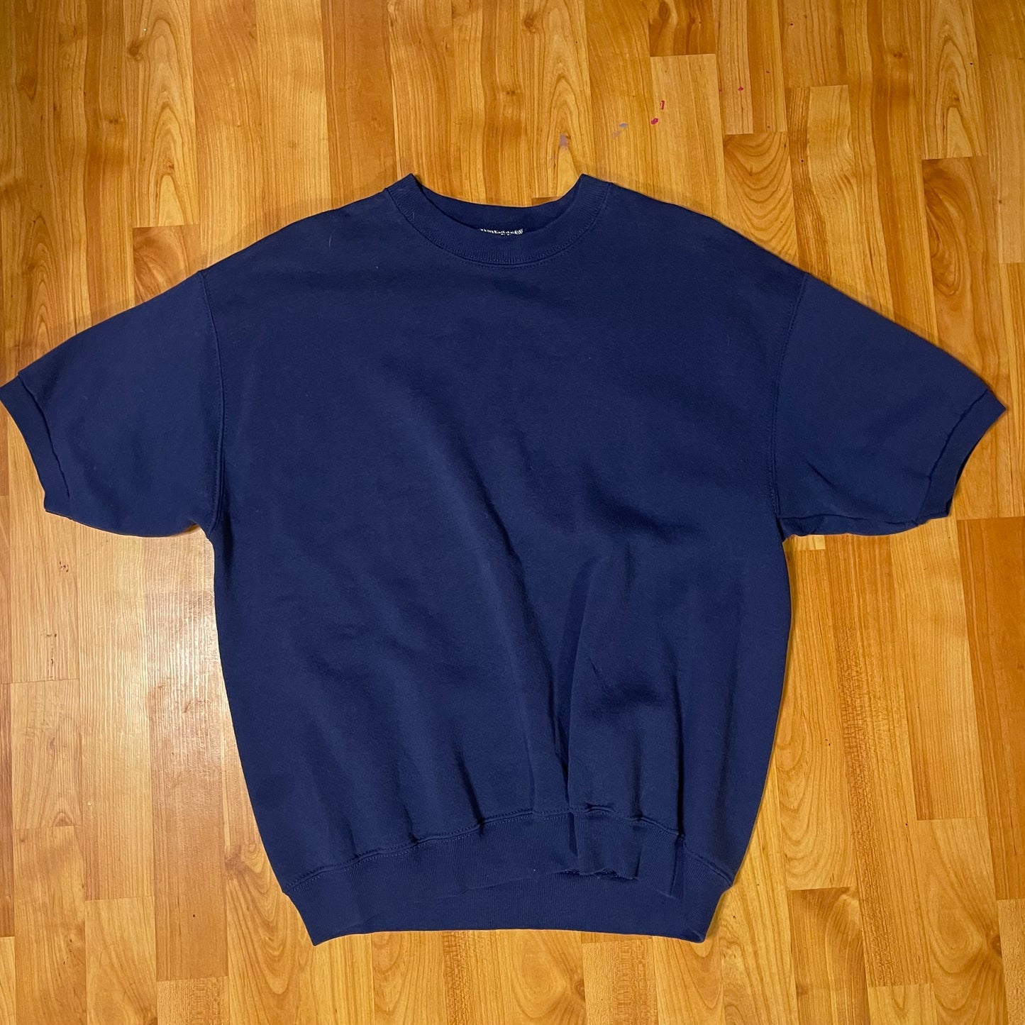 1990s lee short sleeve crewneck sweatshirt fits L