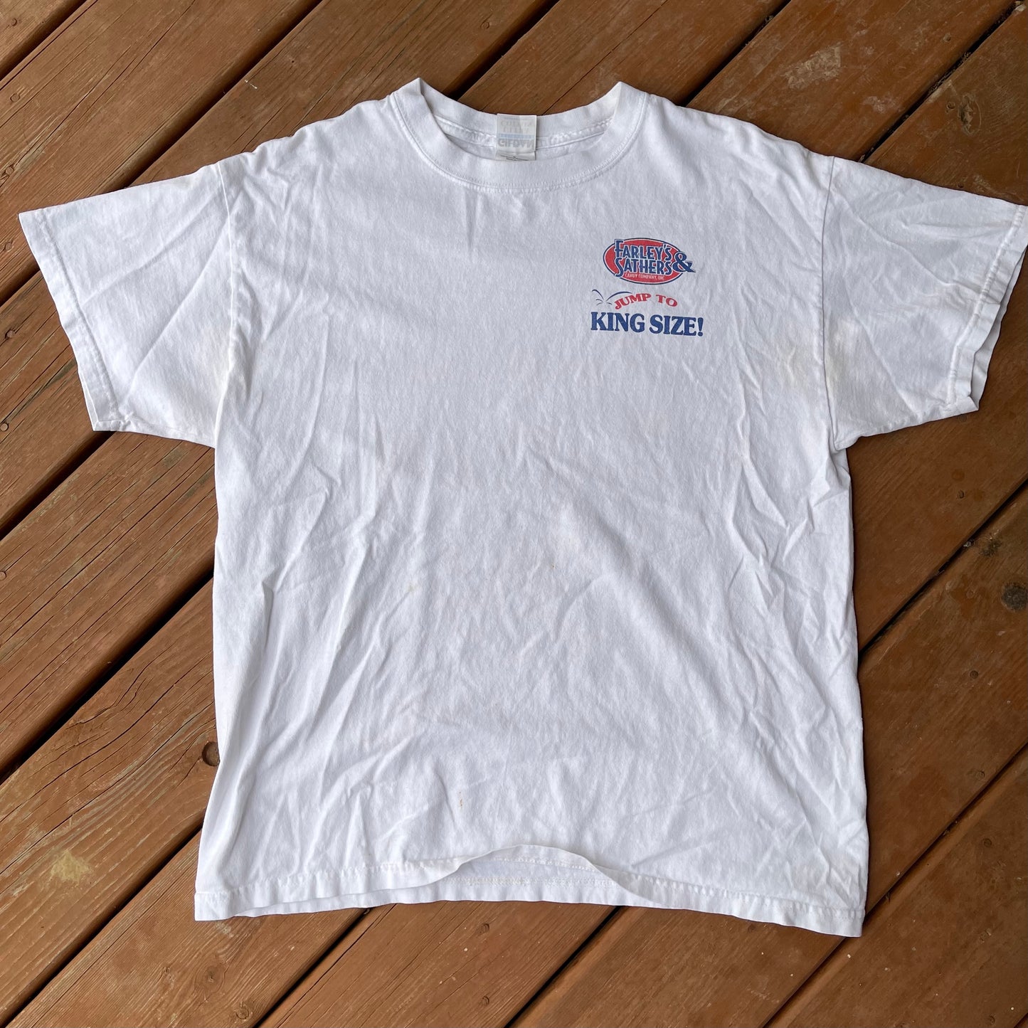 Jump to King Size Candy t-shirt fits like L