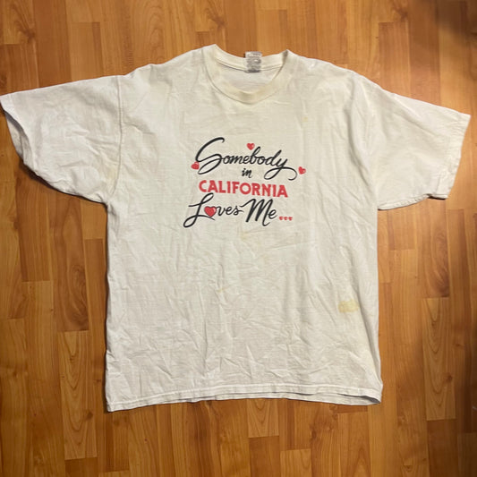 Camiseta Alguien en California me ama de 1990 - XL