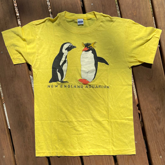 Camiseta del acuario de Nueva Inglaterra de la década de 1980 - L se adapta a los más pequeños