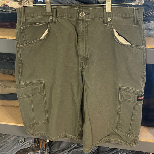 Dickies Cargo Shorts - 35" x 11"