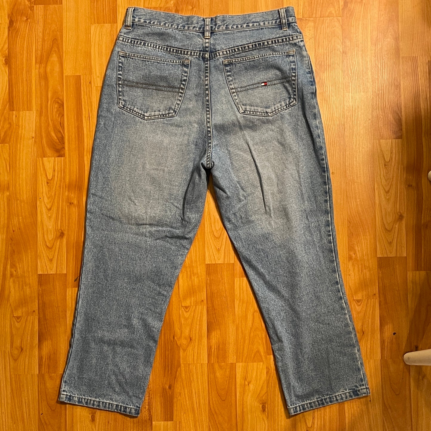 Tommy Hilfiger Jeans - Tagged 12 measures 31" x 24.5"