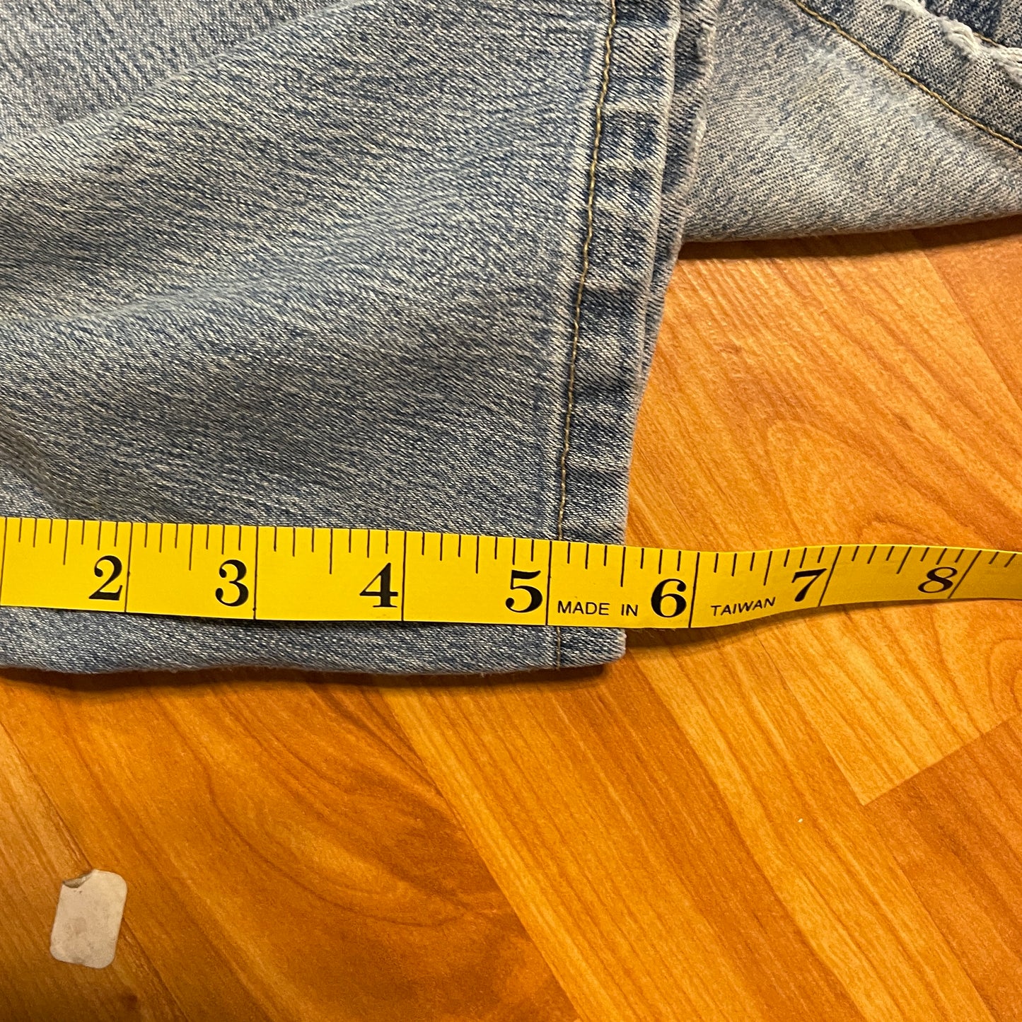 Cherokee Denim Shorts - Tagged 8 Measures 29" x 5.5"