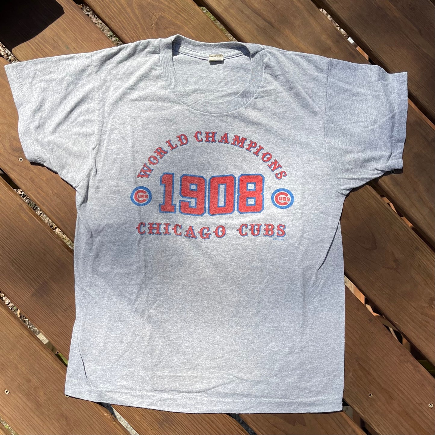 1980's Cubs Tshirt - L