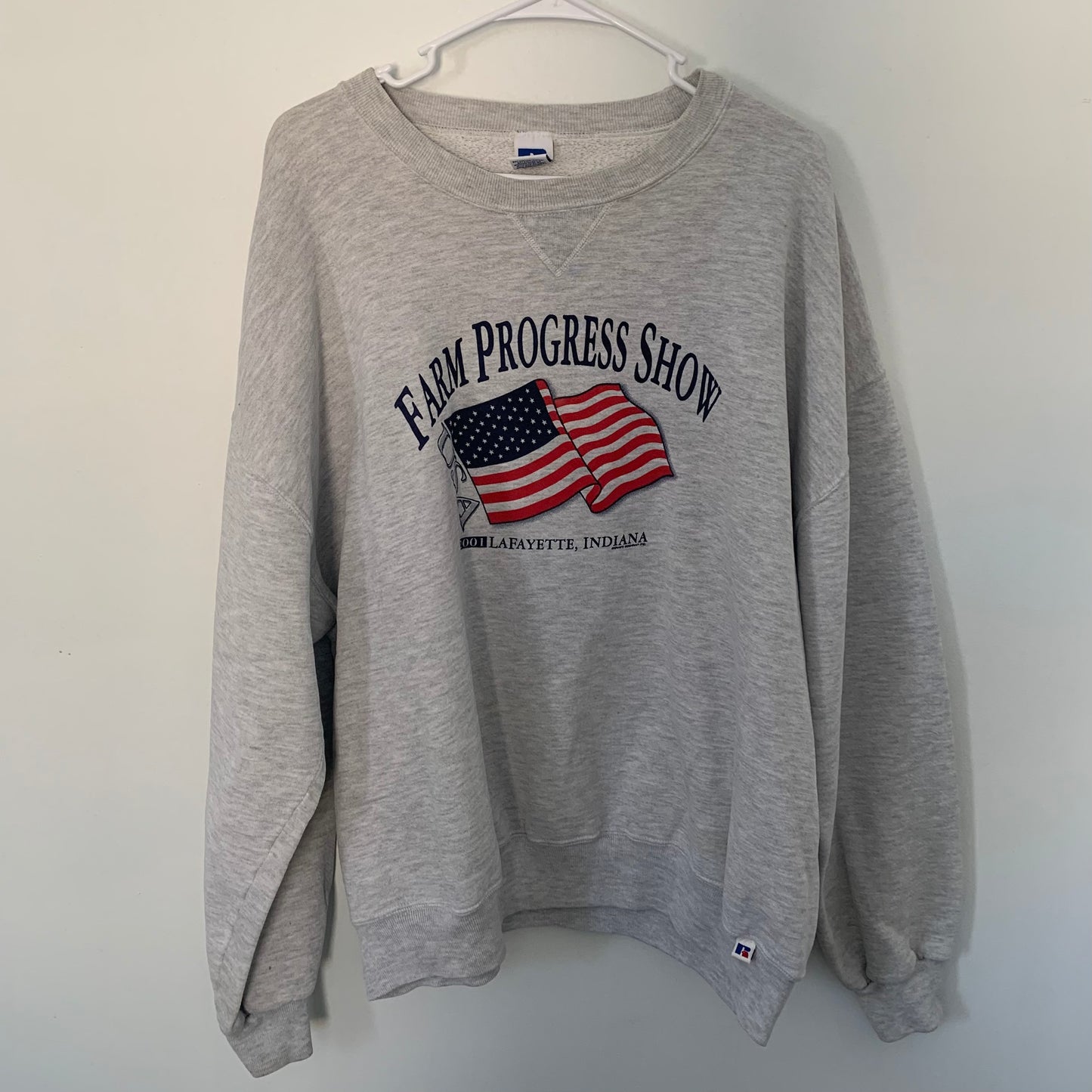 2001 Russell Farm Crewneck- L