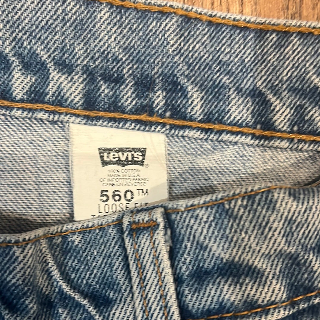 90 年代 Levi 560 - 36” x 30”