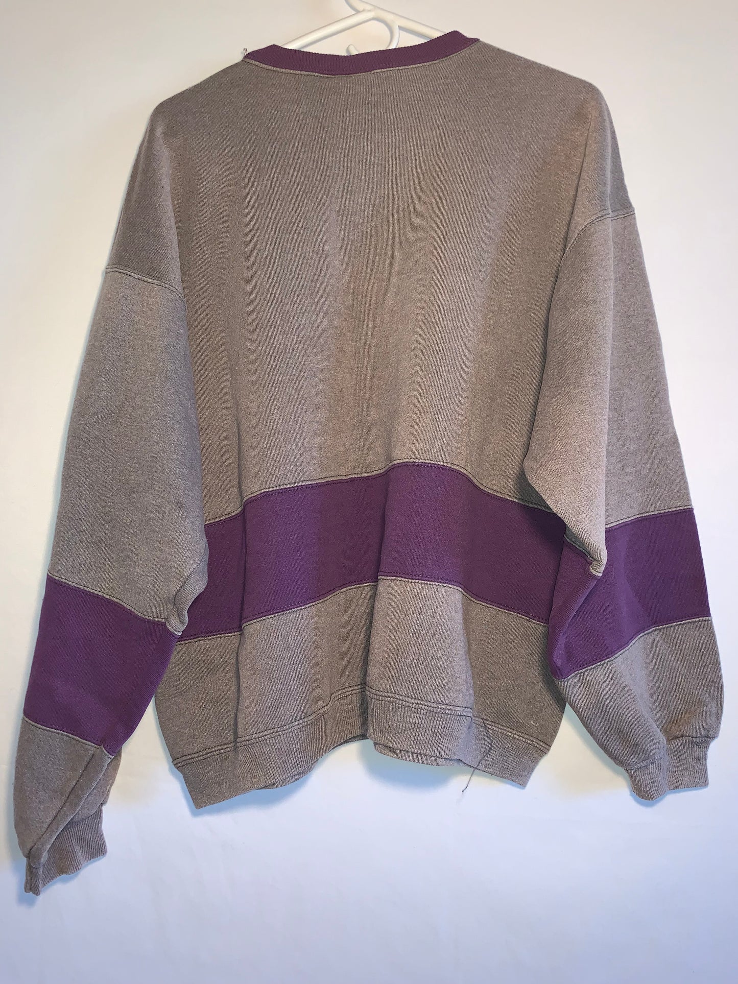 90's Hanes Crewneck - XLarge - 24” x 24.5”