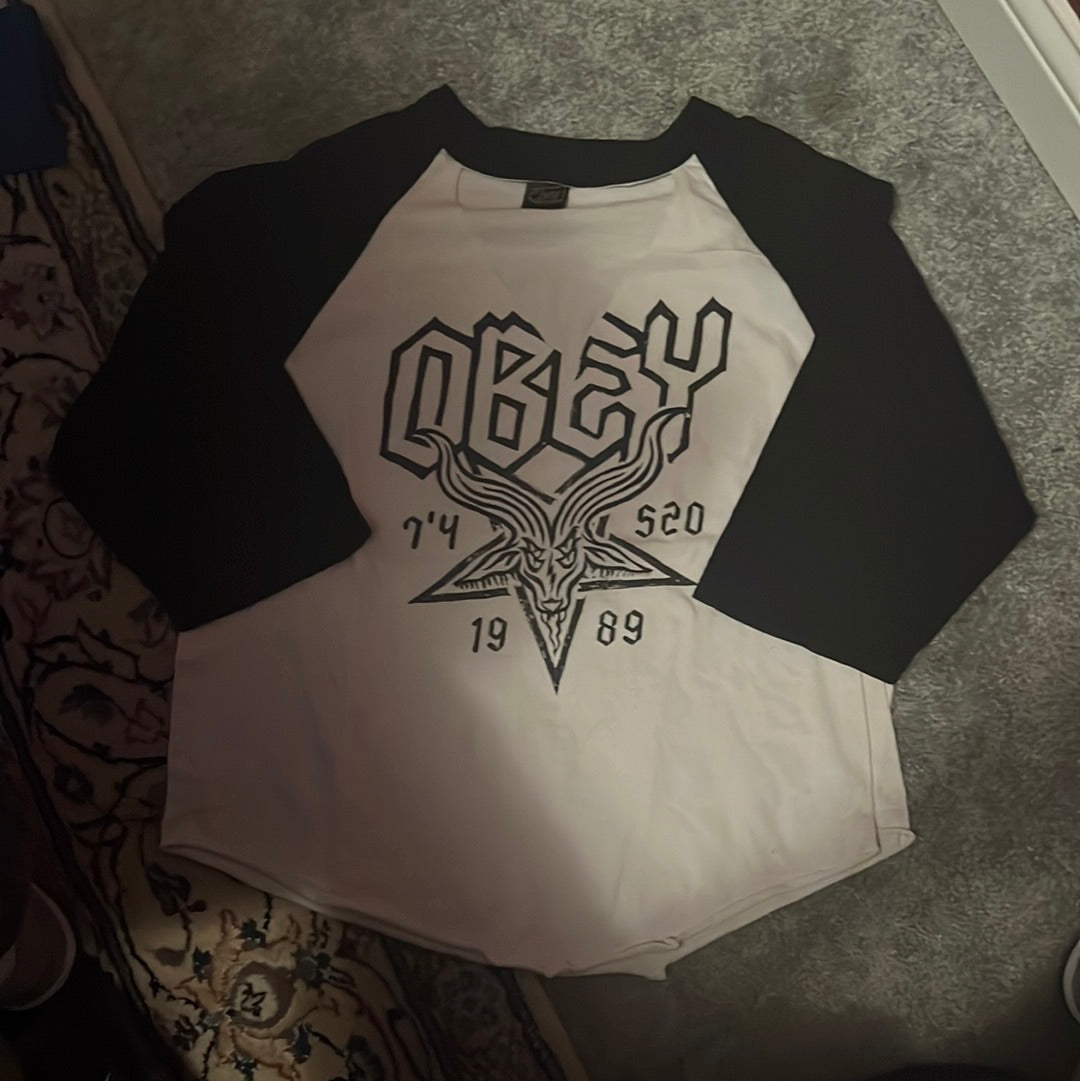 90's Obey Tshirt Raglan - 20” x 24”