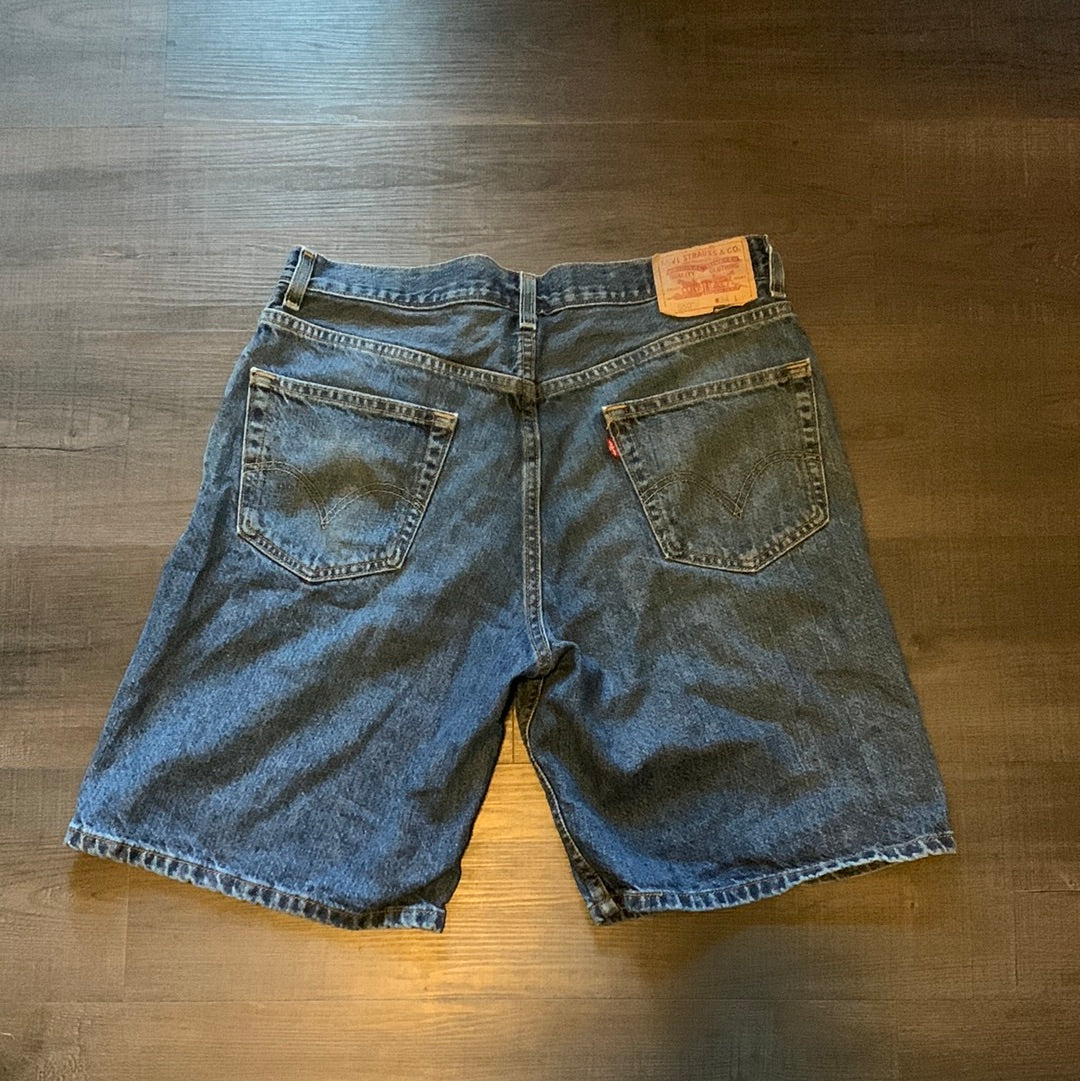 Levi 550 Jorts - 33” x 10”