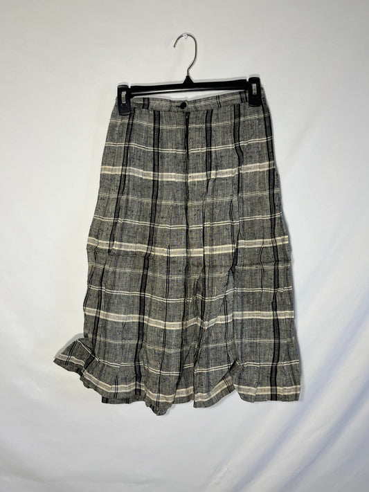 70/80's Skirt - 25” x 25.5”