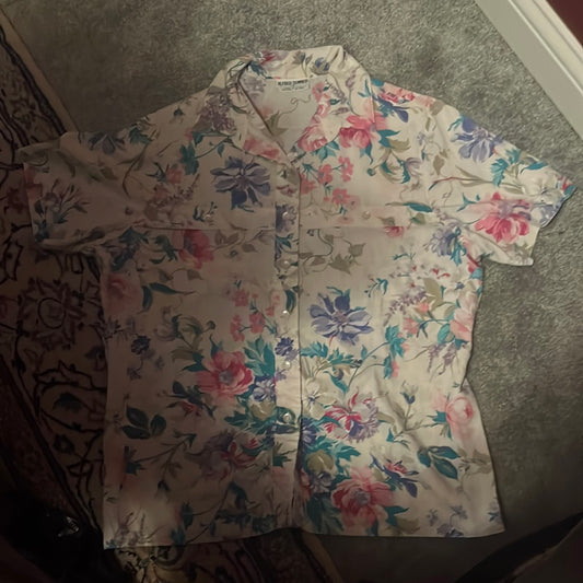 70's Alfred Dunner Shirt - Medium - 21” x 26”