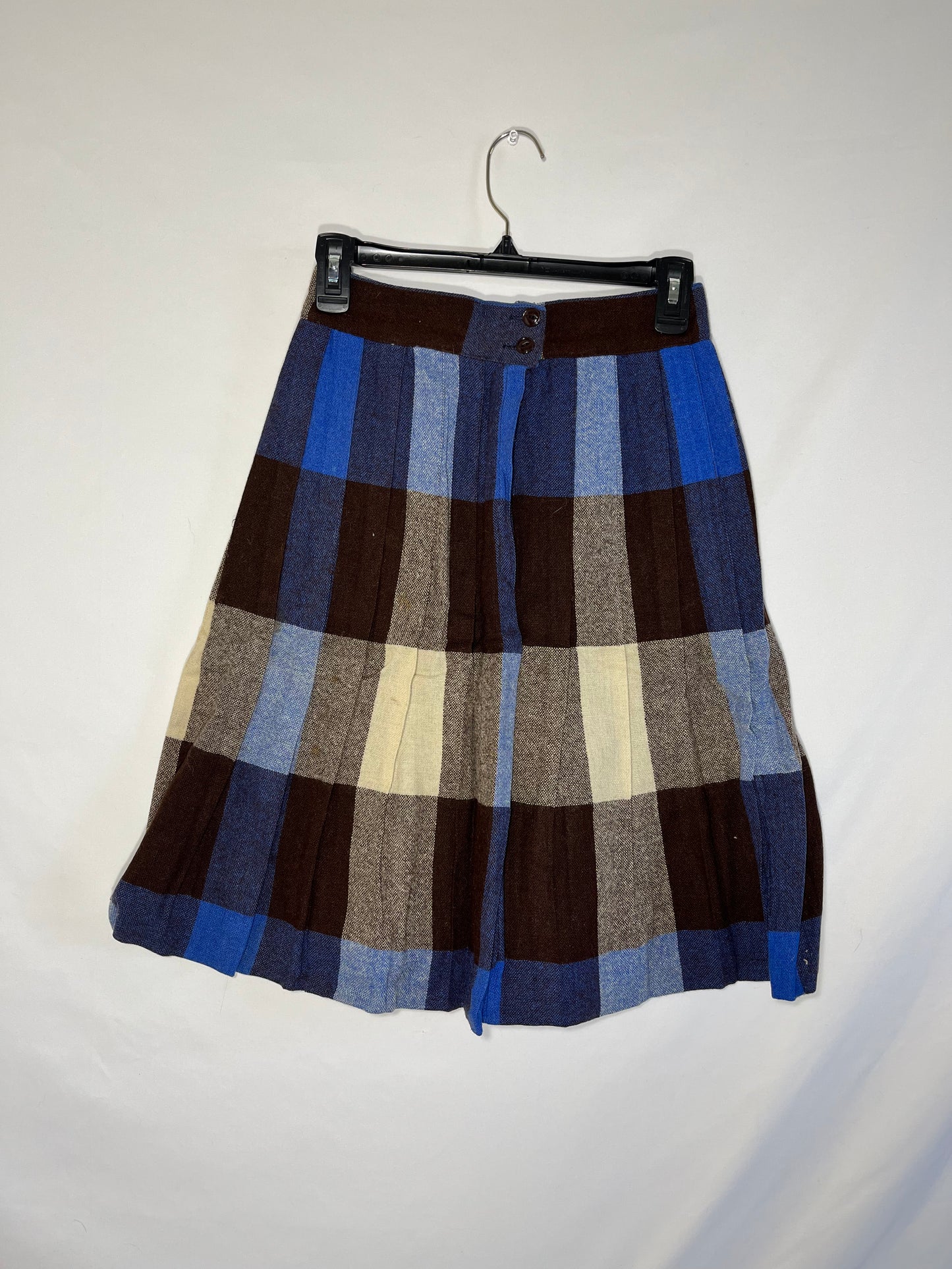 70/80's Skirt - 26” x 23”