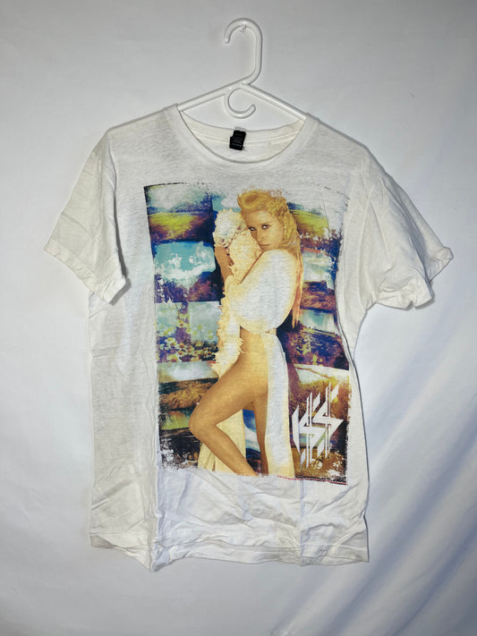 Kesha Tour Tshirt - Small - 19” x 27”