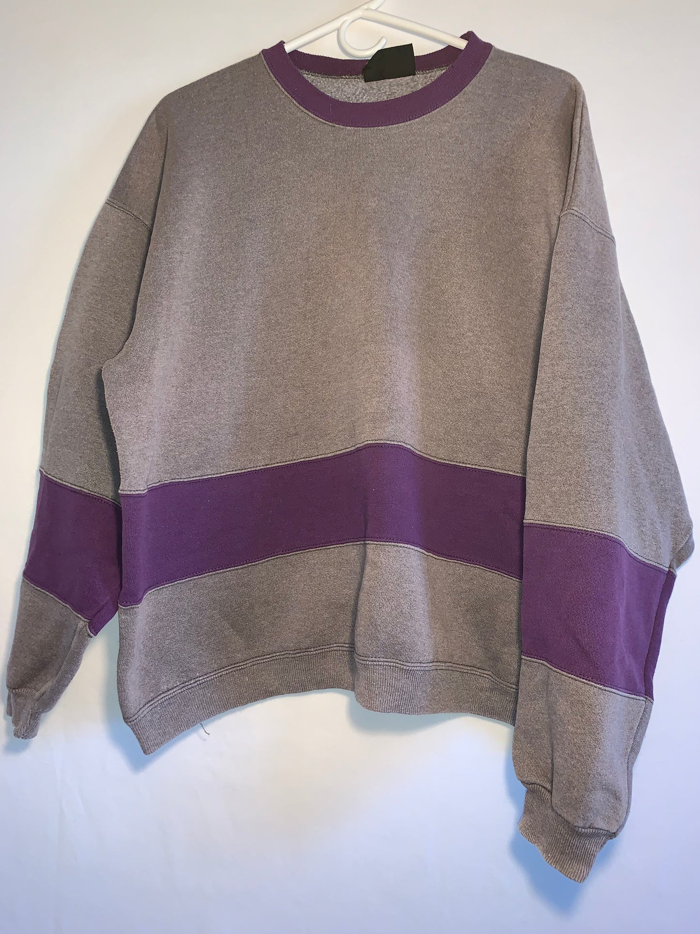 90's Hanes Crewneck - XLarge - 24” x 24.5”