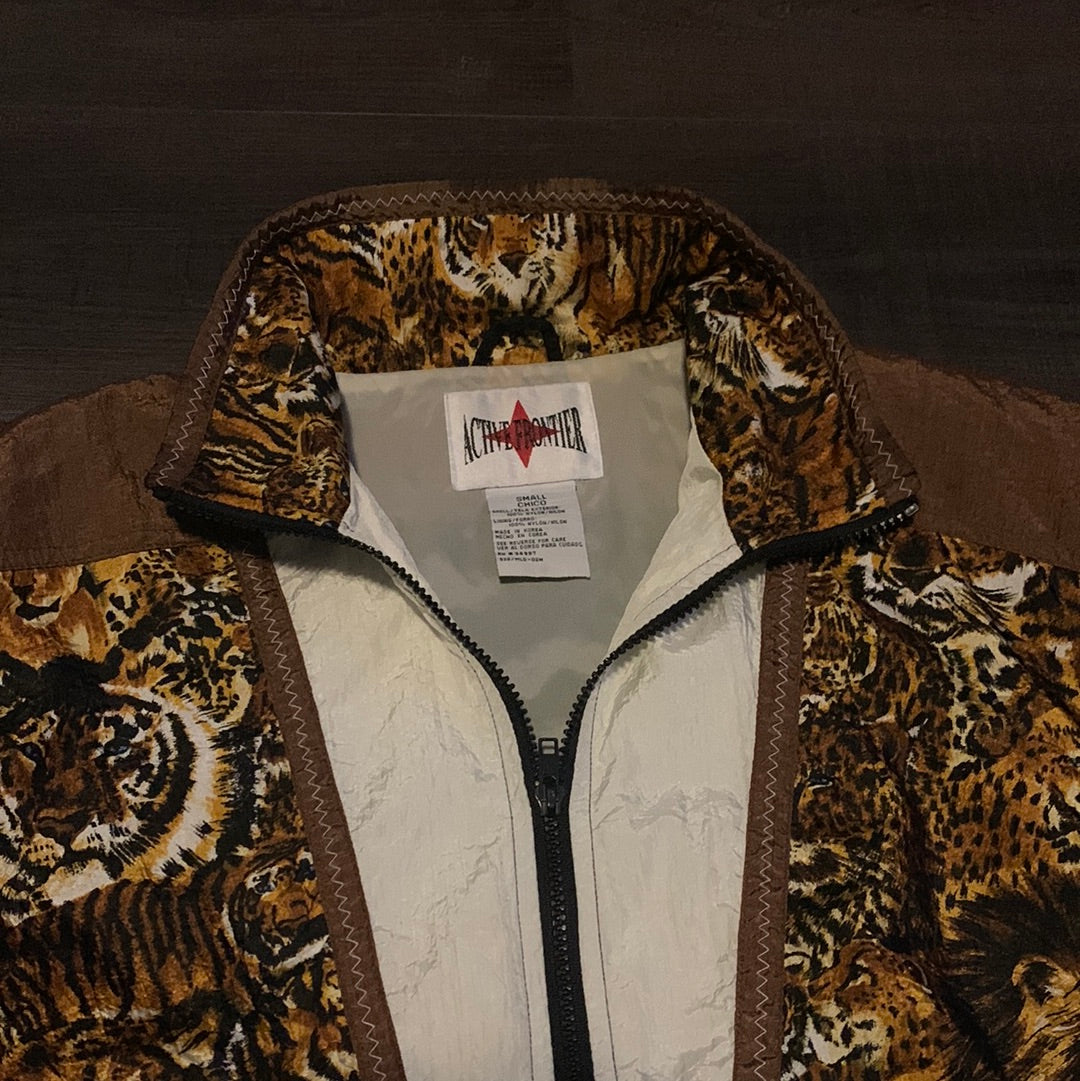 80's Lion/Tiger Print Windbreaker - Large - 22” x 25”