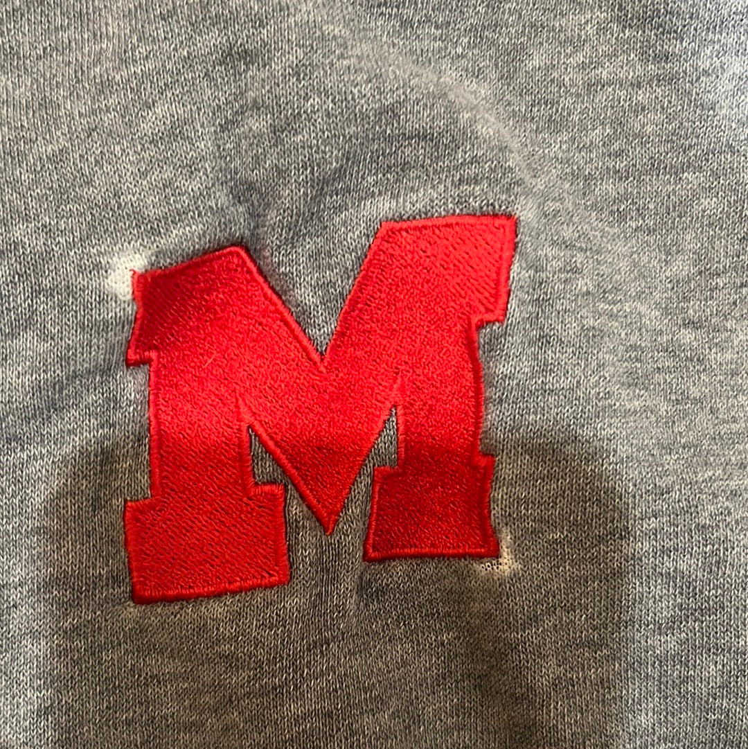 Nike M Sweatshirt with a Swoosh in the middle - 24” x 27”