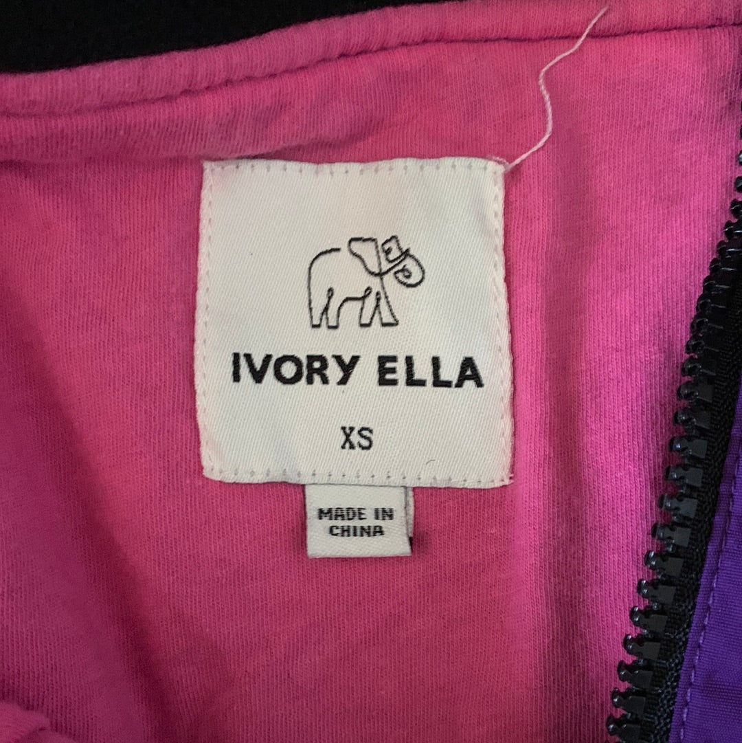 Ivory Ella Fleece - Pequeño - 19” x 20”