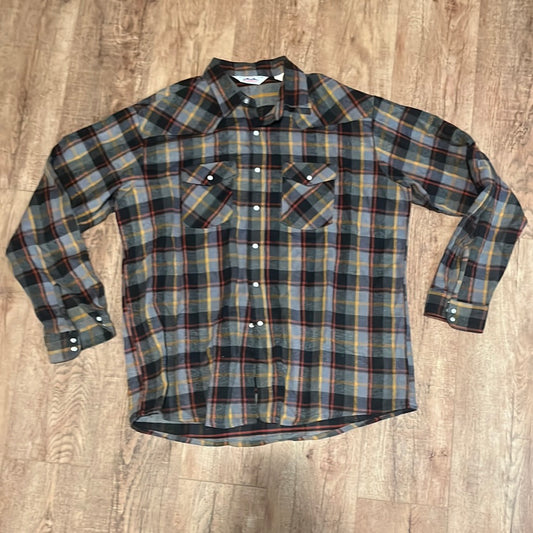 80's Dakota Pearl Snap Shirts - XLarge - 27.5” x 35”