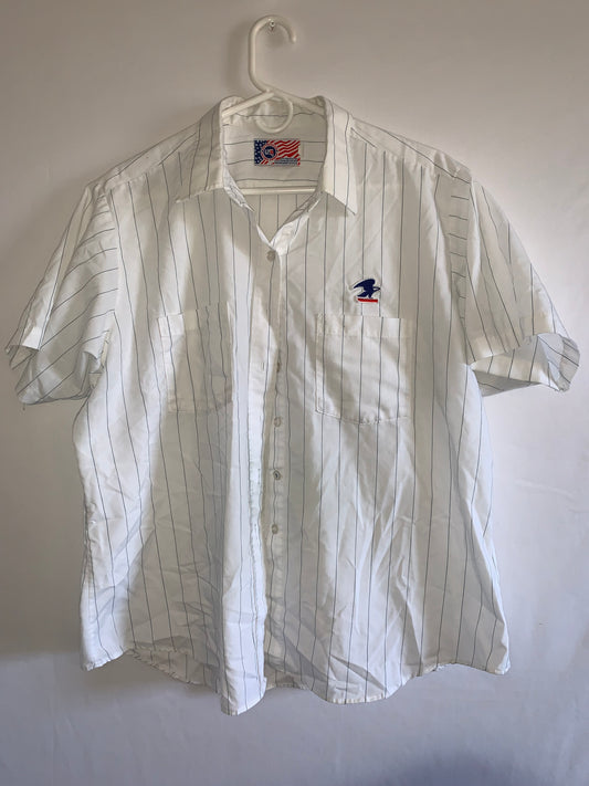 Camisa con botones USPS de los años 80 - XL - 25" x 27"