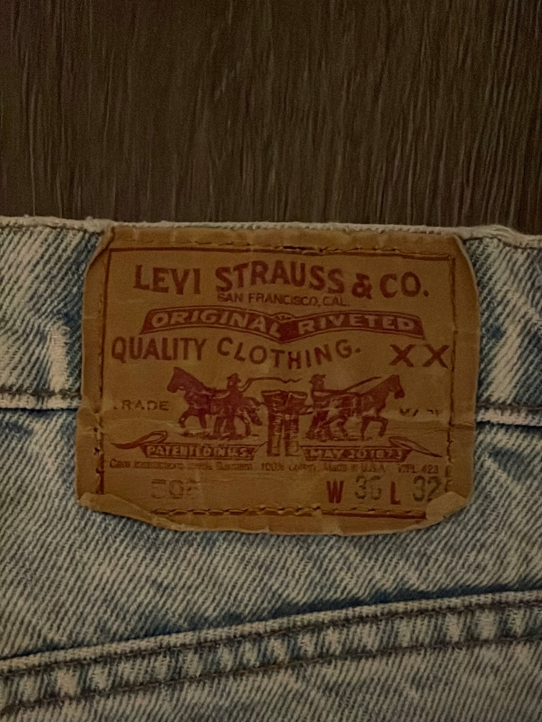 90's Levi 505 - 36” x 32”