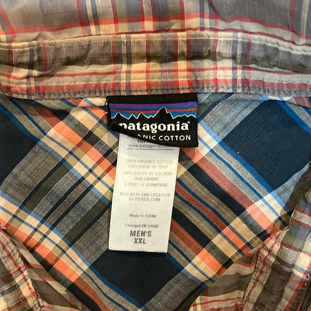 Phartagonia Button Up Shirt - XLarge - 24.5” x 31”