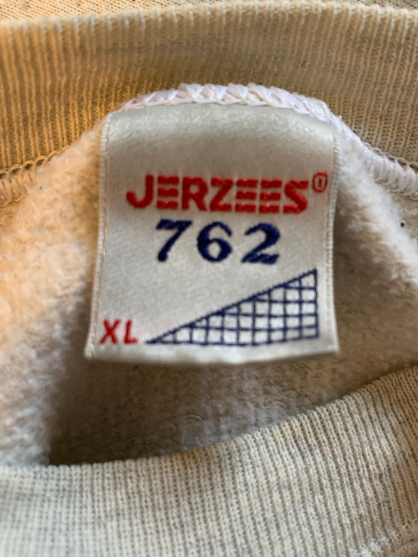 00's Jerzees Cambridge Crewneck - XLarge - 24” x 25.5”