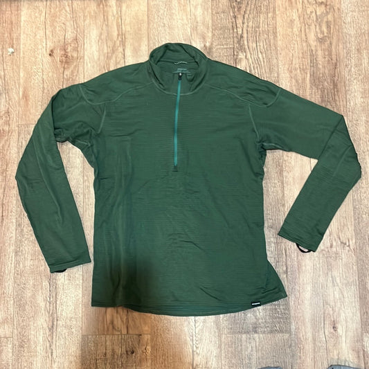 Phartagonia Quarter Zip - 23.5” x 31”