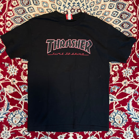 Camiseta Thrasher x Independent - 20.5" x 30"