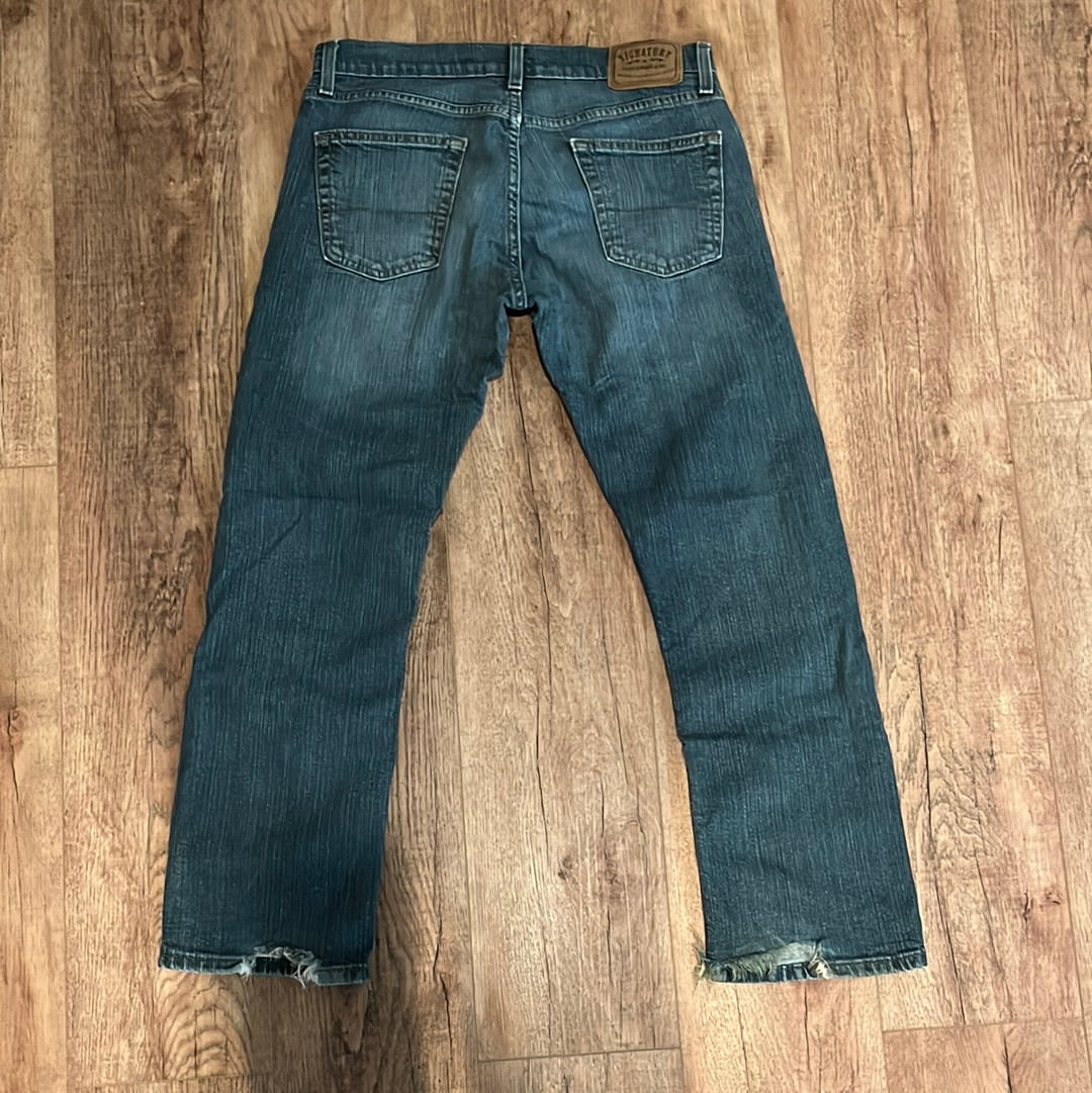 Levi Signature Straight Denim - 32” x 29”