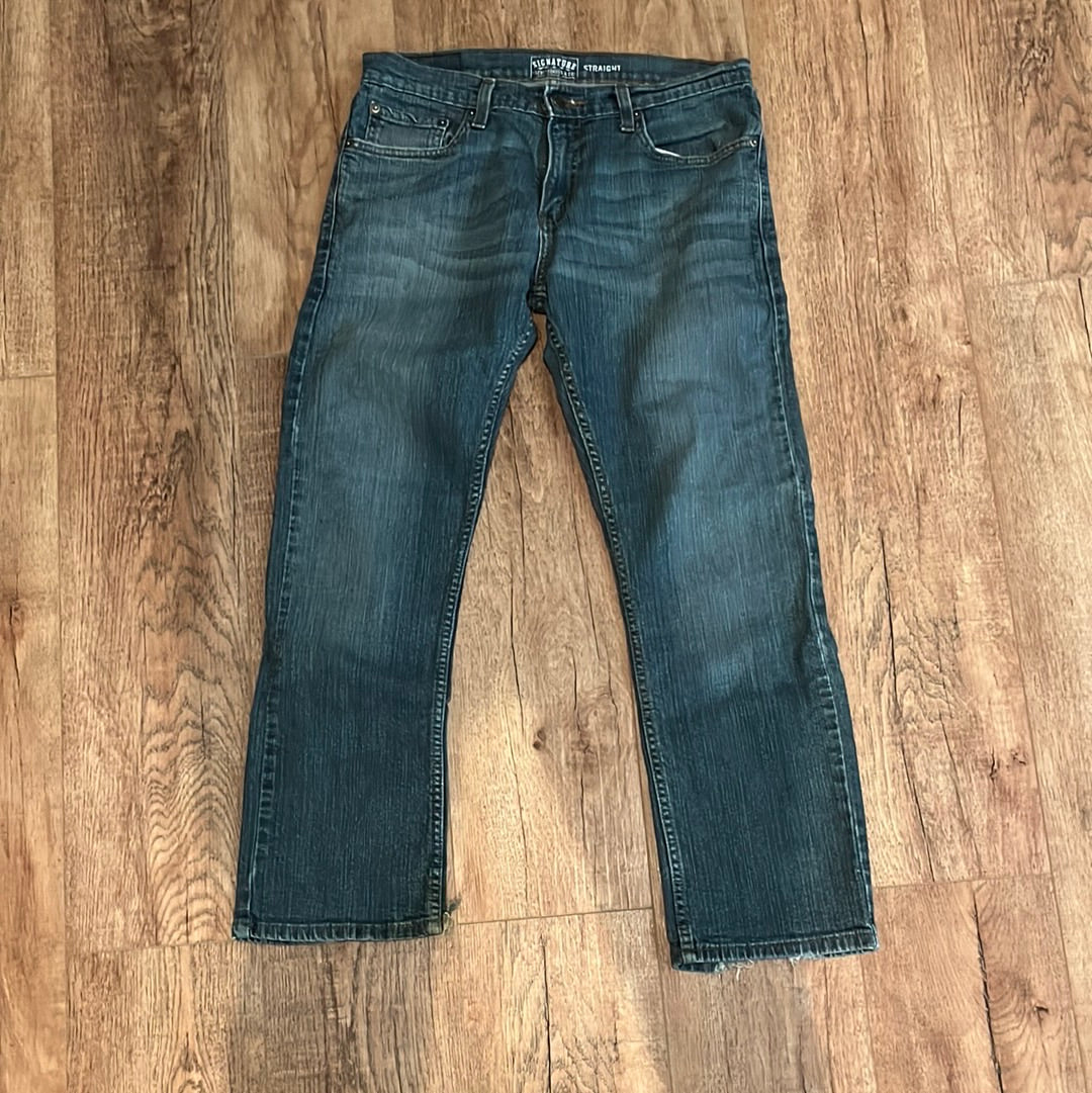 Levi Signature Straight Denim - 32” x 29”