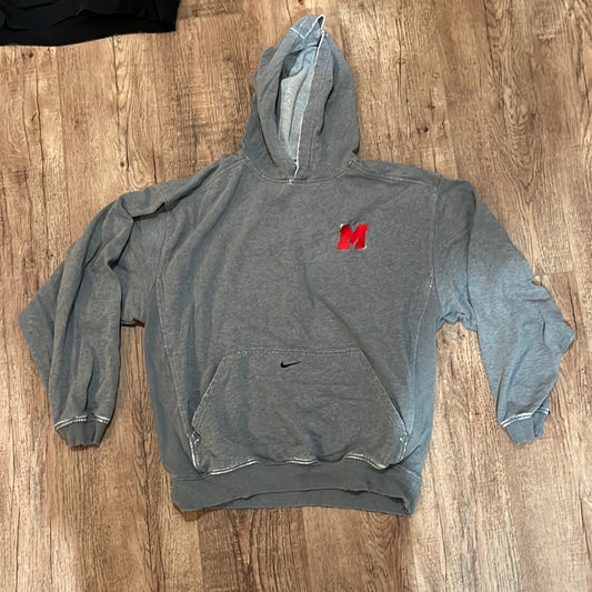 Nike M Sweatshirt with a Swoosh in the middle - 24” x 27”