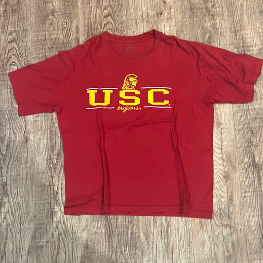 Camiseta USC - Grande - 23” x 27.5”