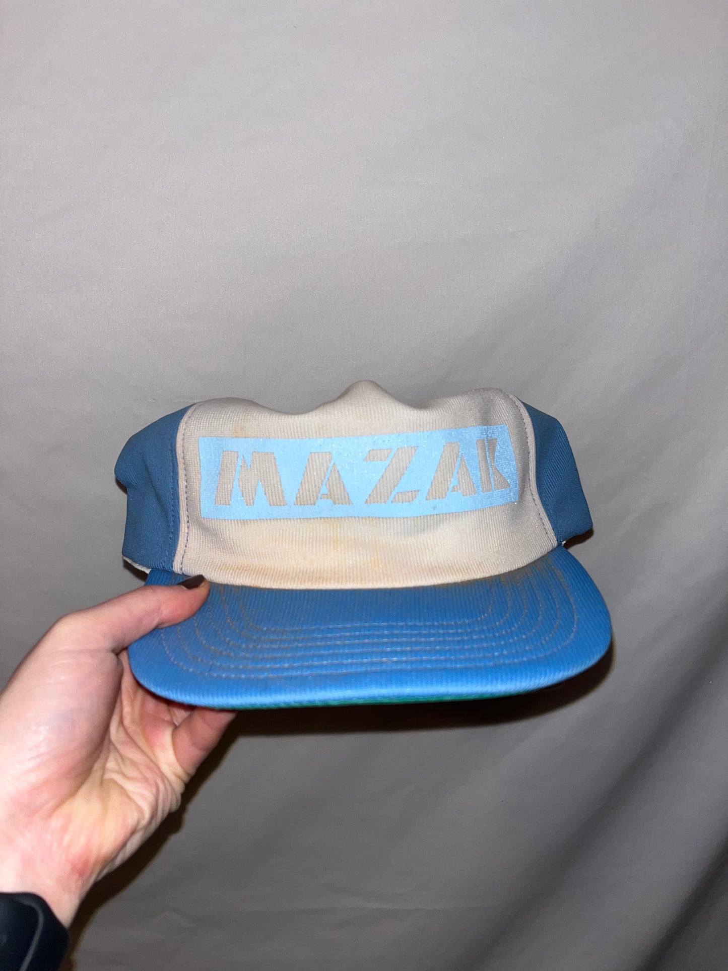 Mazar Hat