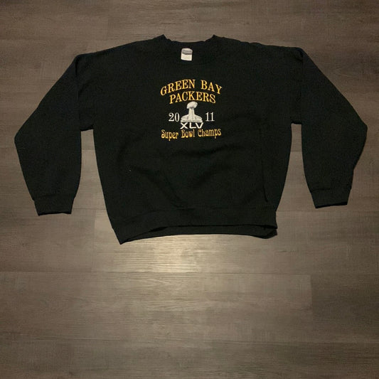 2011 Packers Crewneck - 23” x 23”