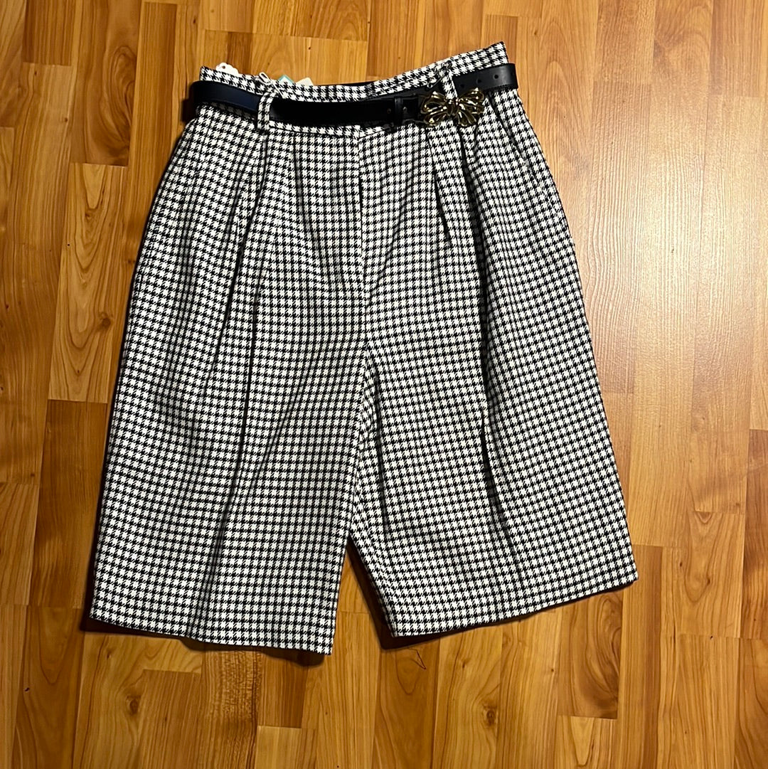 80's Evan Picone Shorts - 27”x 11”