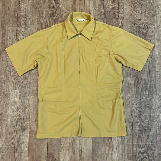 70's Zip Up Short Sleeve Shirt - Medium - 21” x 29.5”