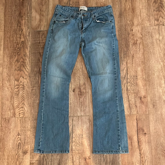 Levi Low Rise Bootcut Jeans - 30” x 31”