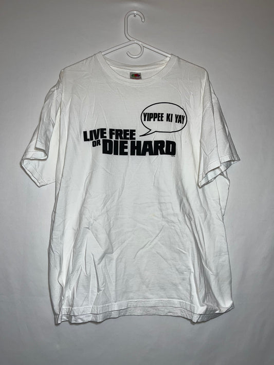 Camiseta FOTL Live Free or Die Hard - Grande - 22.5" x 28"