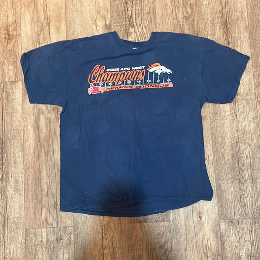 Broncos Champions Tshirt - Large - 23” x 30”