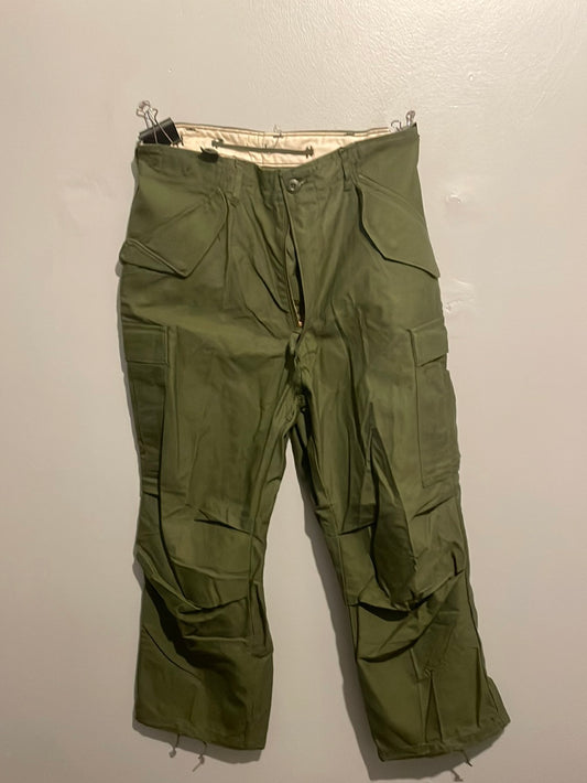 Pantalones militares verdes de los años 70 - 32 "x 31"