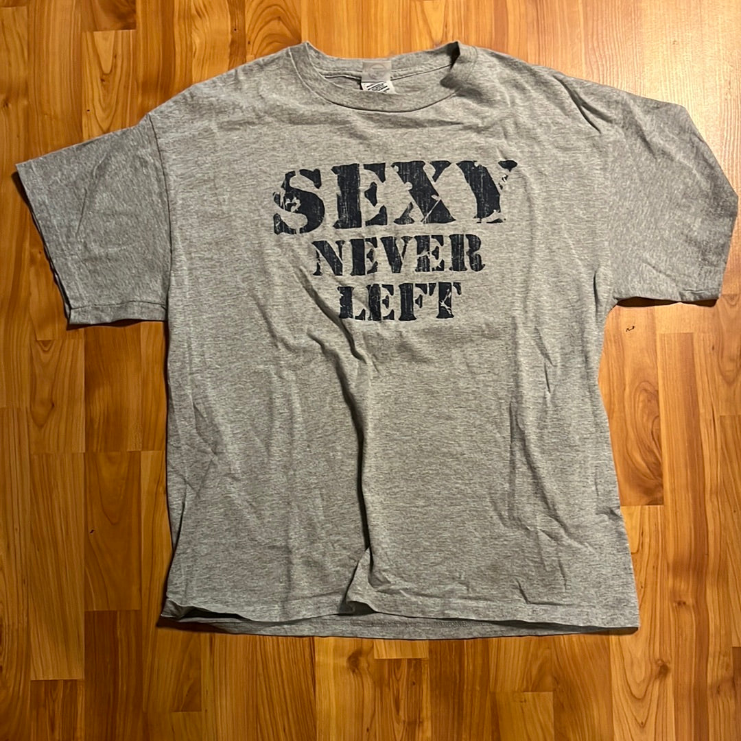 00's Sexy Never Left Tshirt - 19.5” x 26”